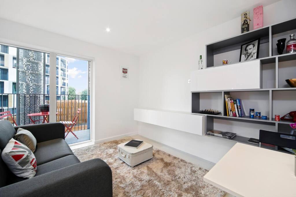 Cool Dalston Studio With Balcony And Gym Leilighet London Eksteriør bilde