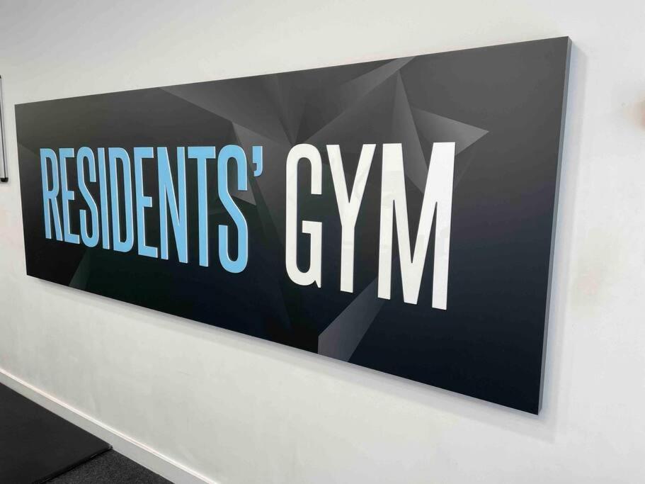 Cool Dalston Studio With Balcony And Gym Leilighet London Eksteriør bilde